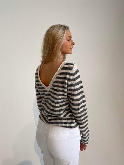Leona knit - grey and beige