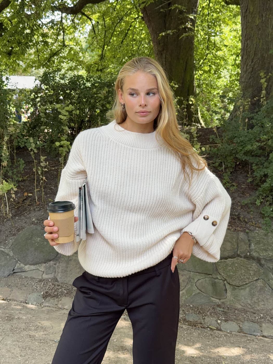 Carina knit with sleeve detail - Beige