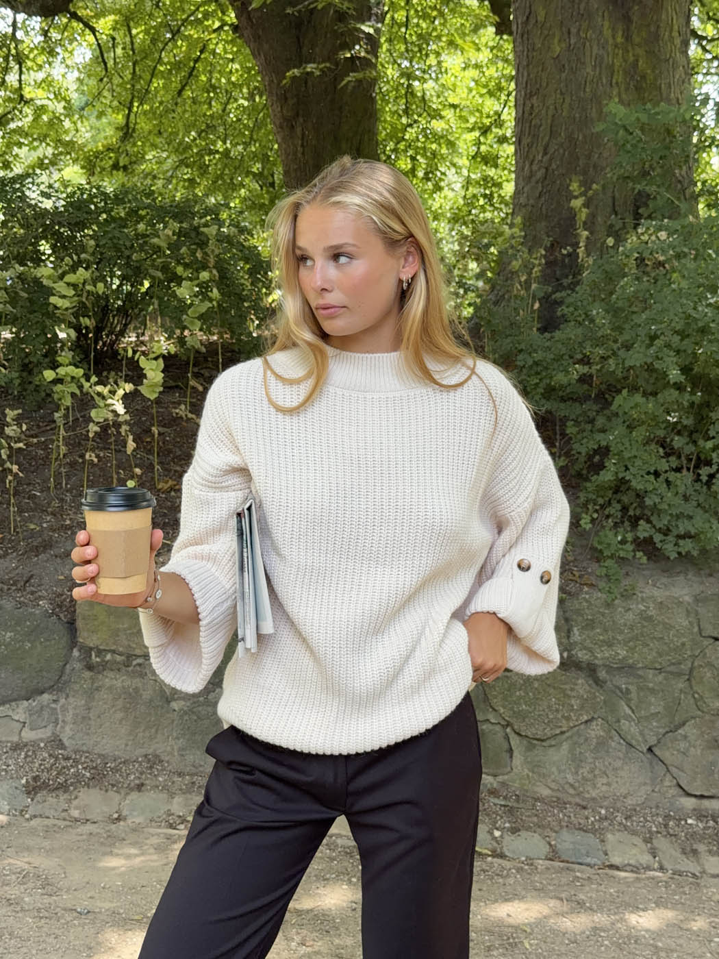 Carina knit with sleeve detail - Beige