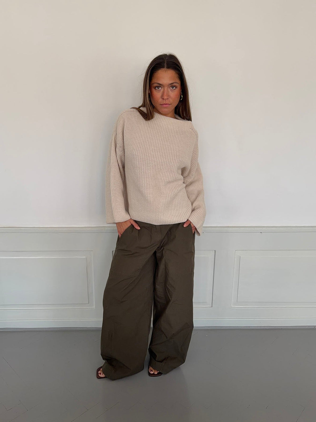 Cholana knit with open back - Beige