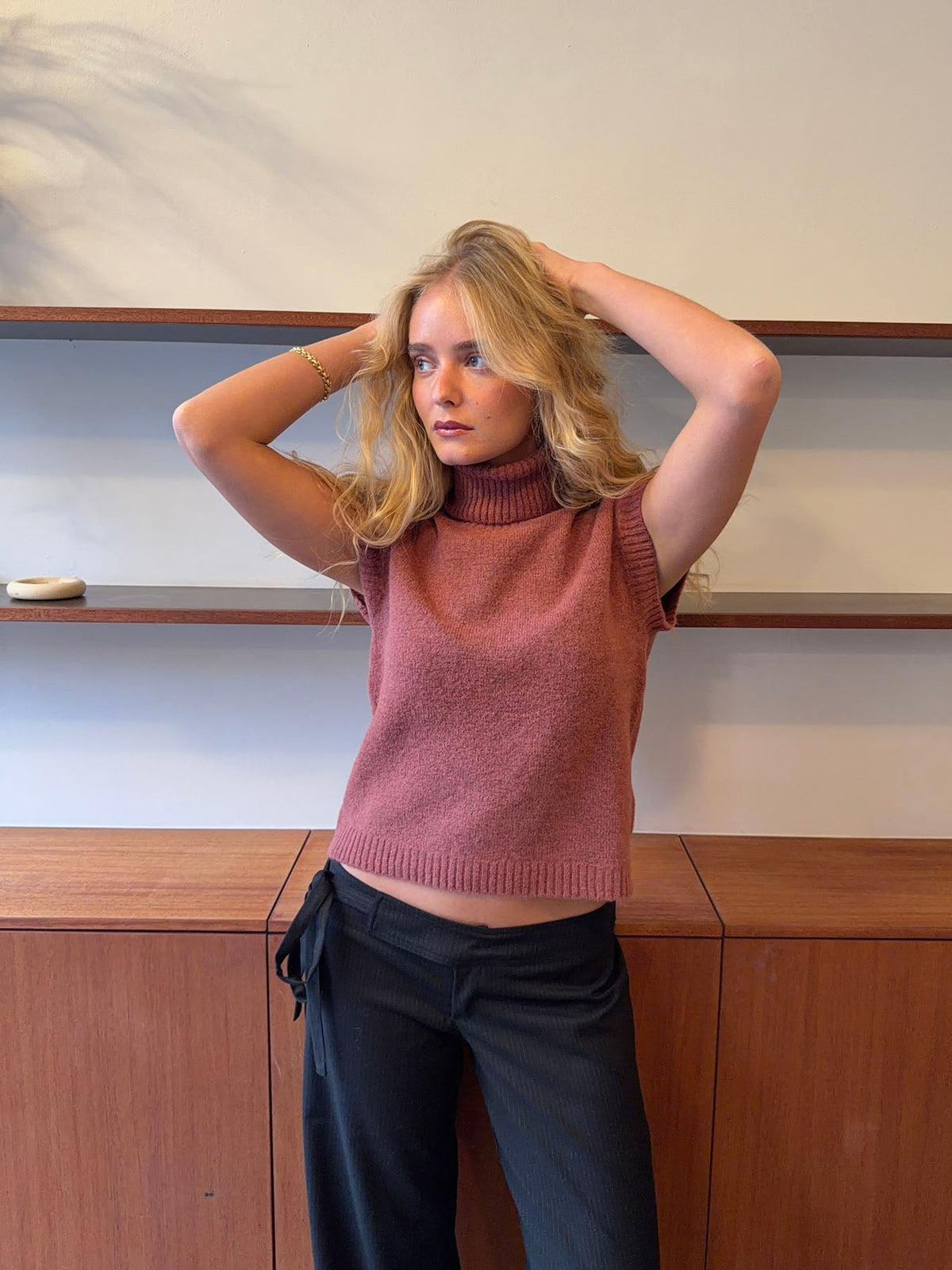 Linua vest with Turtleneck – Rust/rose